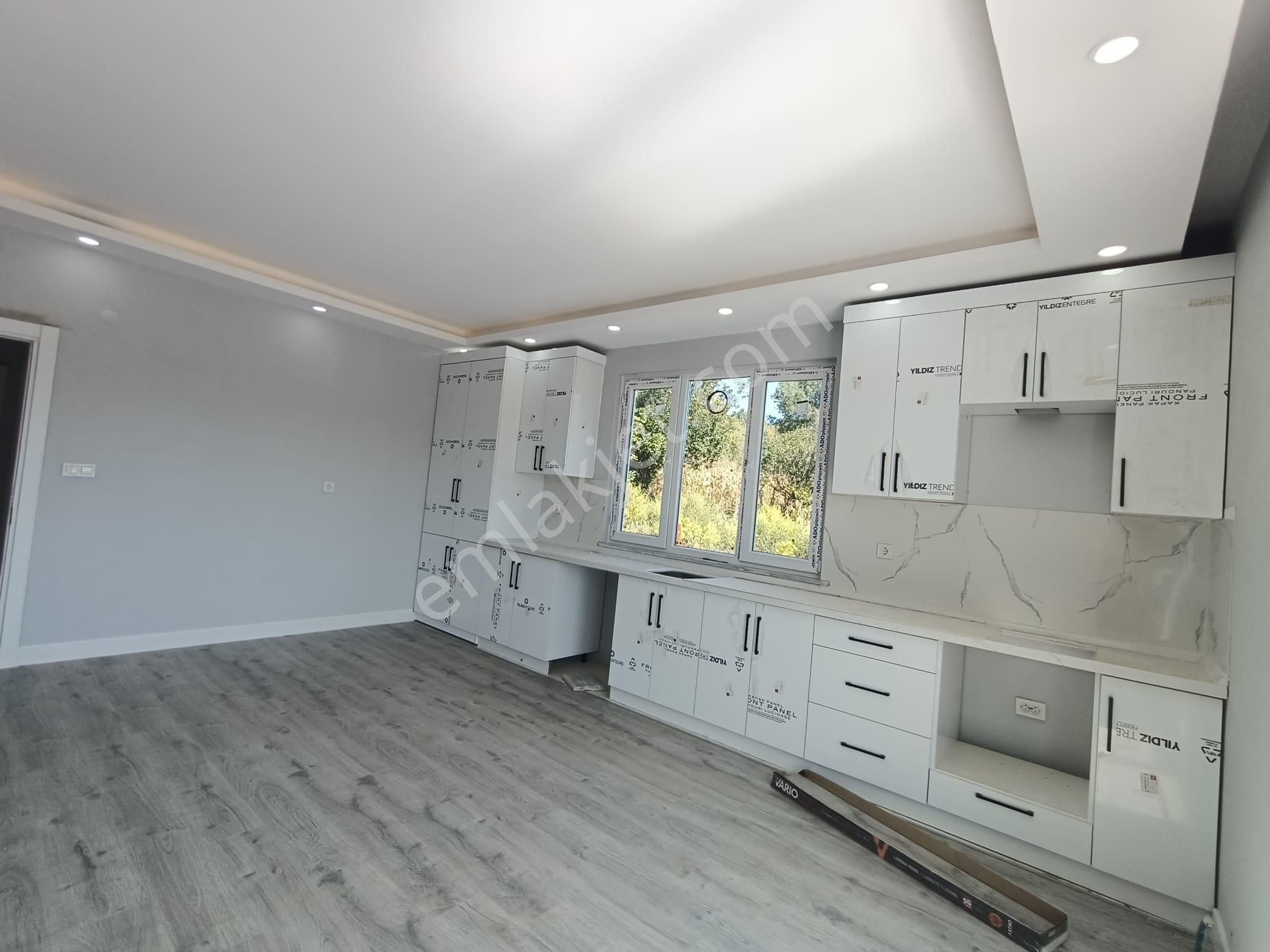 Körfez Sipahiler Mah.de Ebeveyn Banyolu Verandalı Sıfır Müstakil - Görsel 15