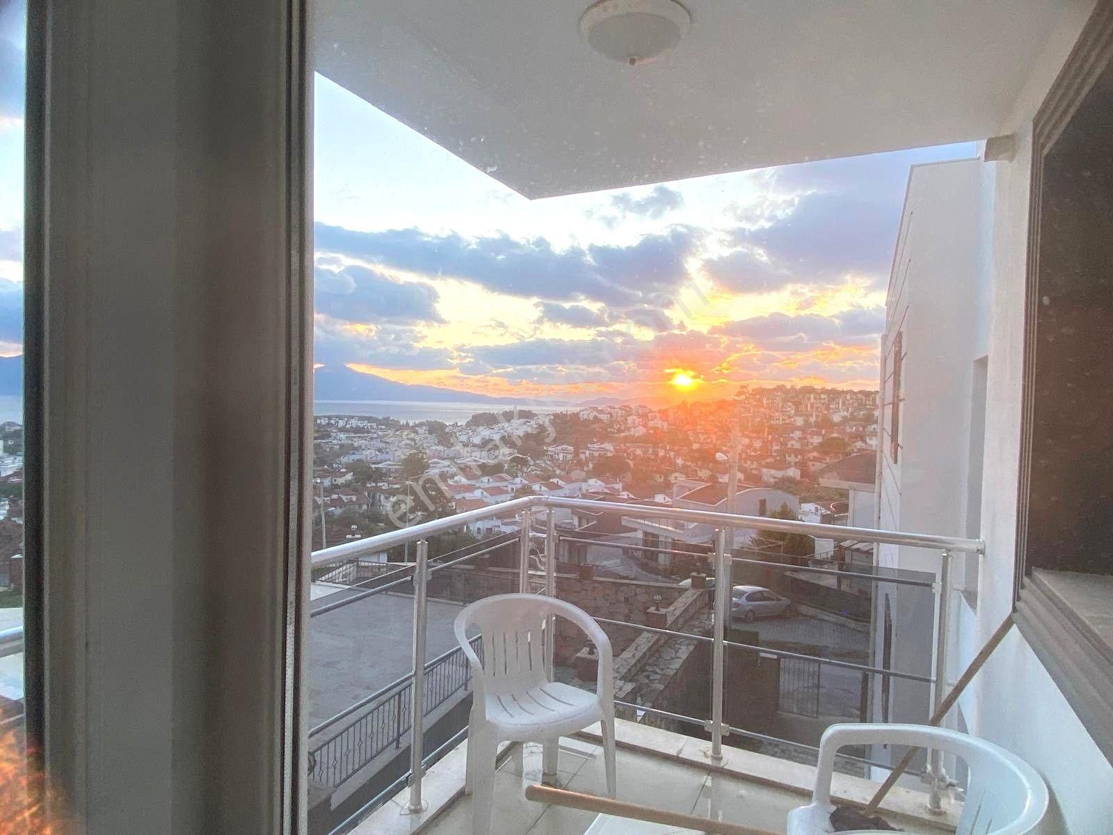 Kuşadası Kadınlar Denizi Mahallesi’nde, Tam Panoramik Deniz Manzaralı 1+1 Satılık Daire - Görsel 11