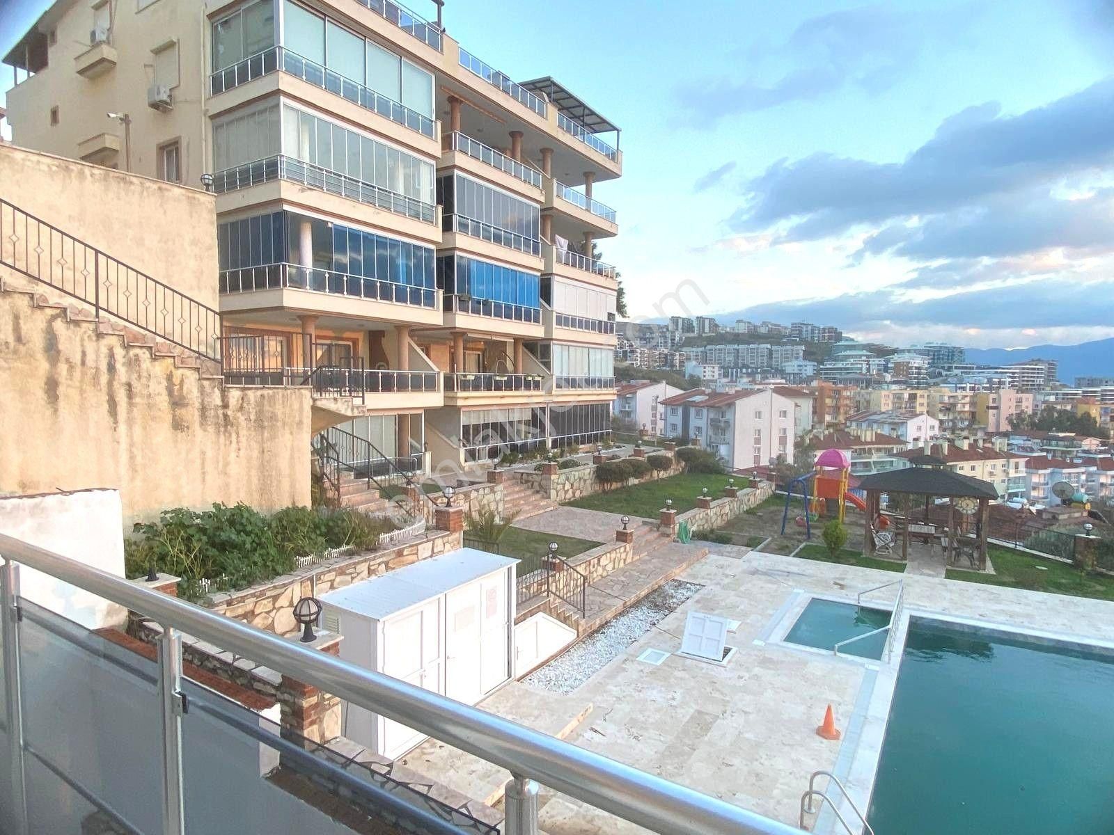 Kuşadası Kadınlar Denizi Mahallesi’nde, Tam Panoramik Deniz Manzaralı 1+1 Satılık Daire - Görsel 16