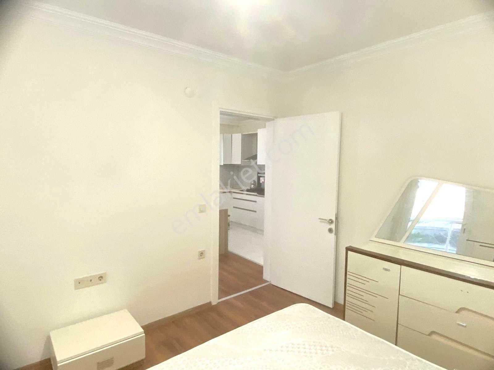 Kuşadası Kadınlar Denizi Mahallesi’nde, Tam Panoramik Deniz Manzaralı 1+1 Satılık Daire - Görsel 9