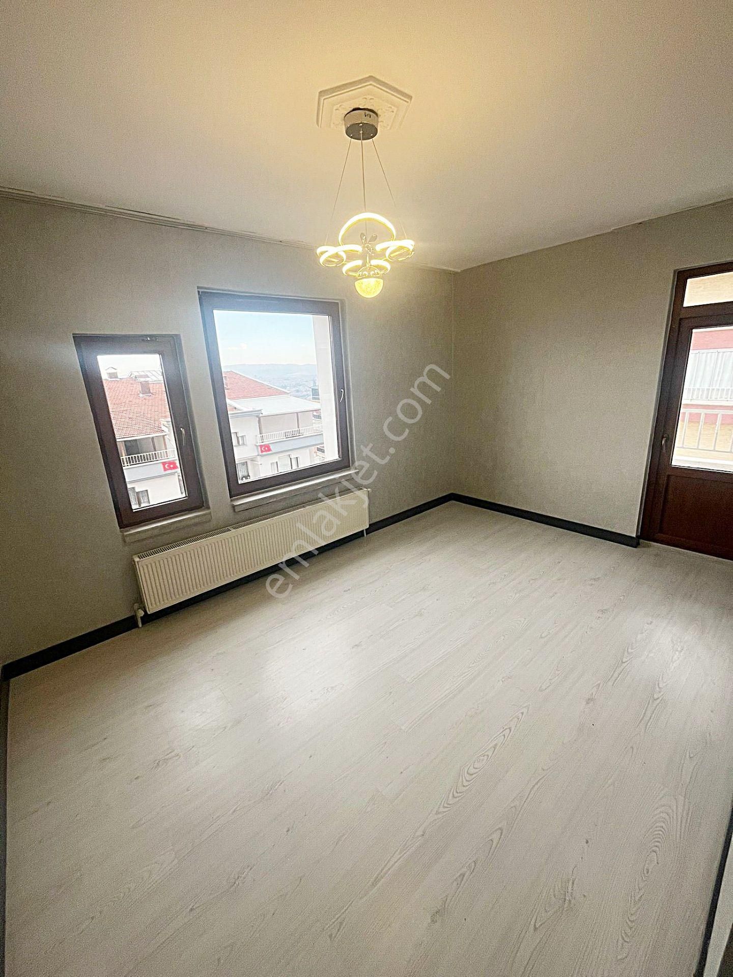 Keçiören Ataparkta Katta Çift Banyolu Asansörlü Ful Yapılı Daire - Görsel 4