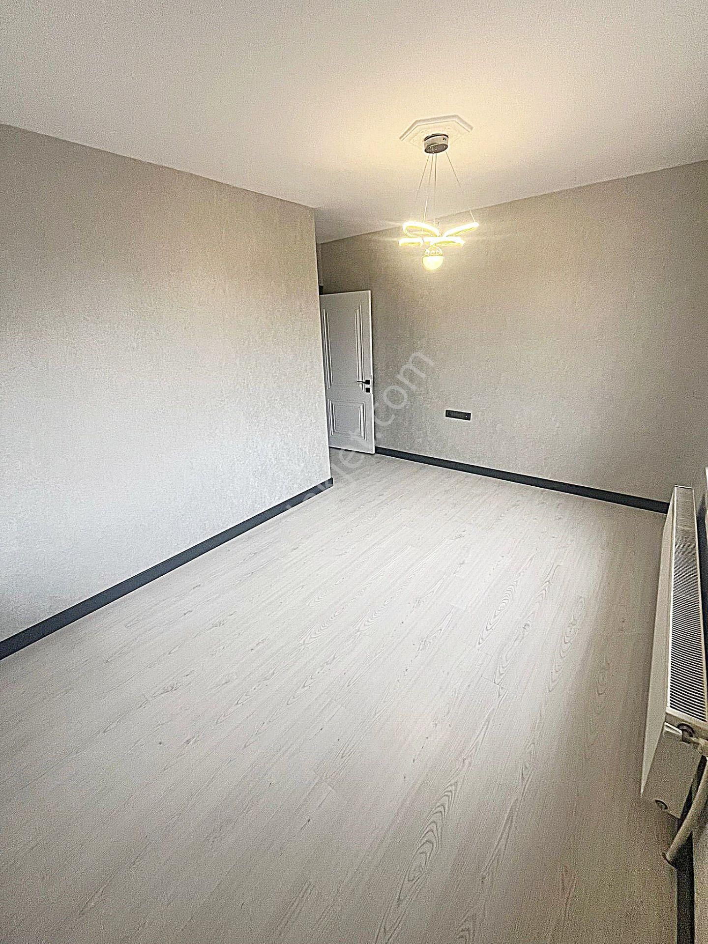 Keçiören Ataparkta Katta Çift Banyolu Asansörlü Ful Yapılı Daire - Görsel 8