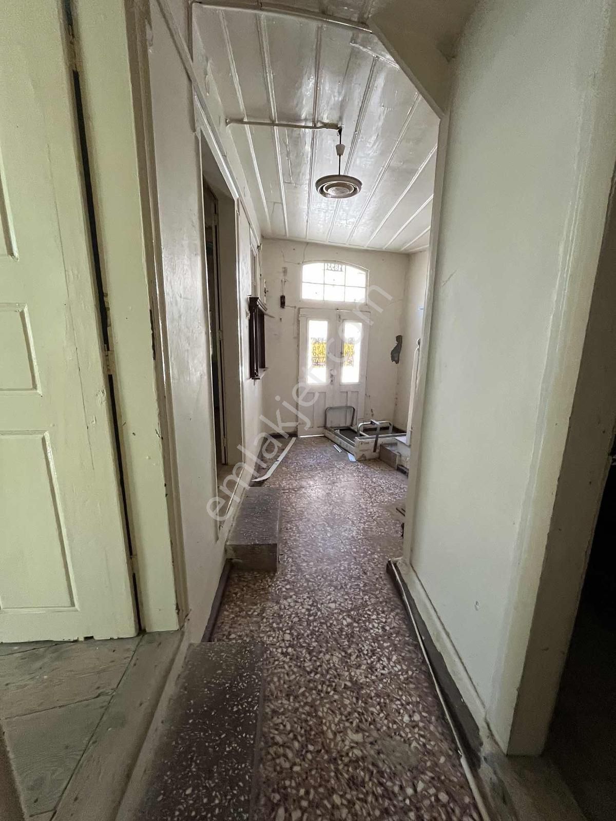 Ayvalık Cunda Adasında Butik Otel Olmaya Uygun Rum Evi - Görsel 12