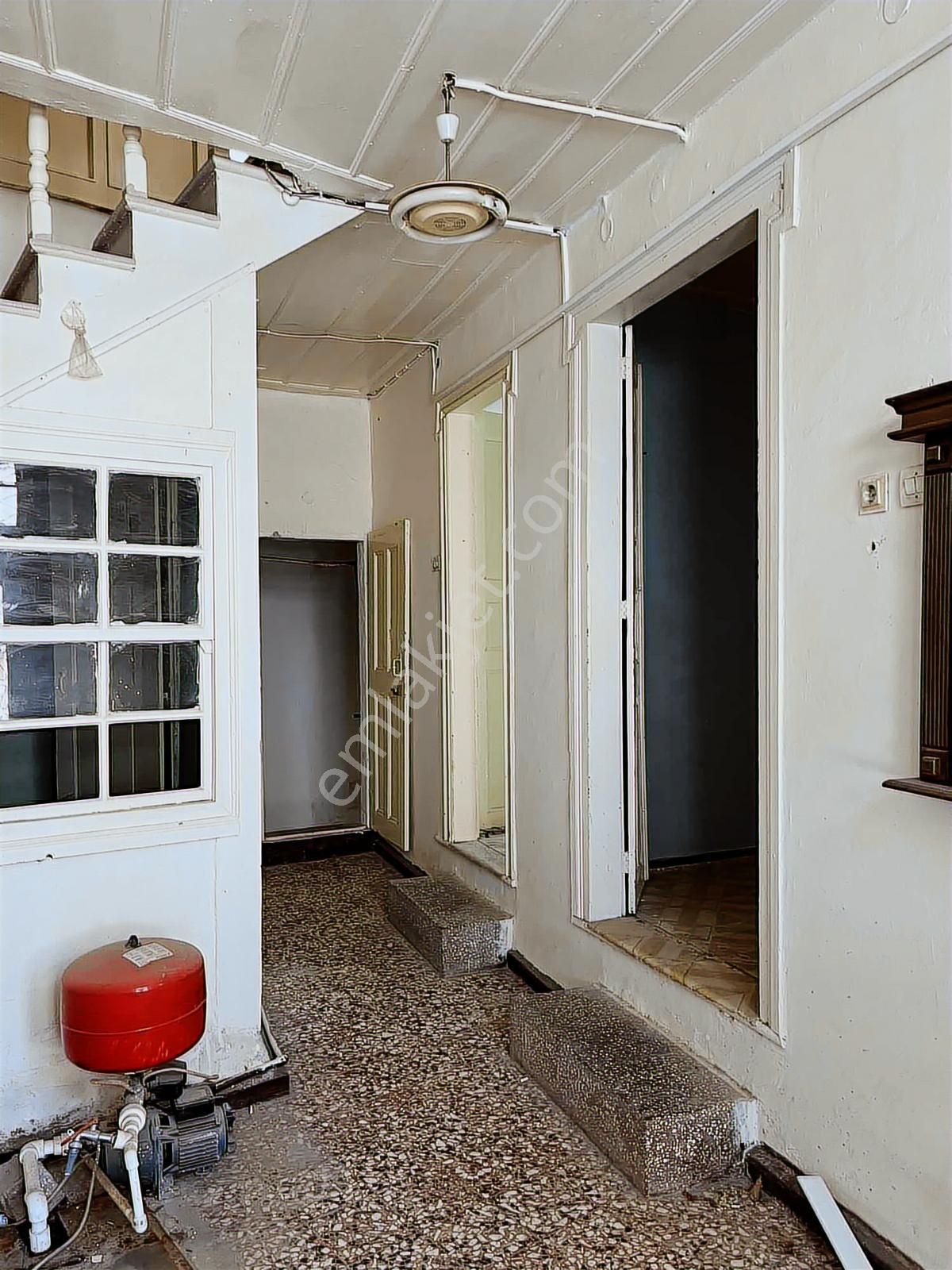 Ayvalık Cunda Adasında Butik Otel Olmaya Uygun Rum Evi - Görsel 6