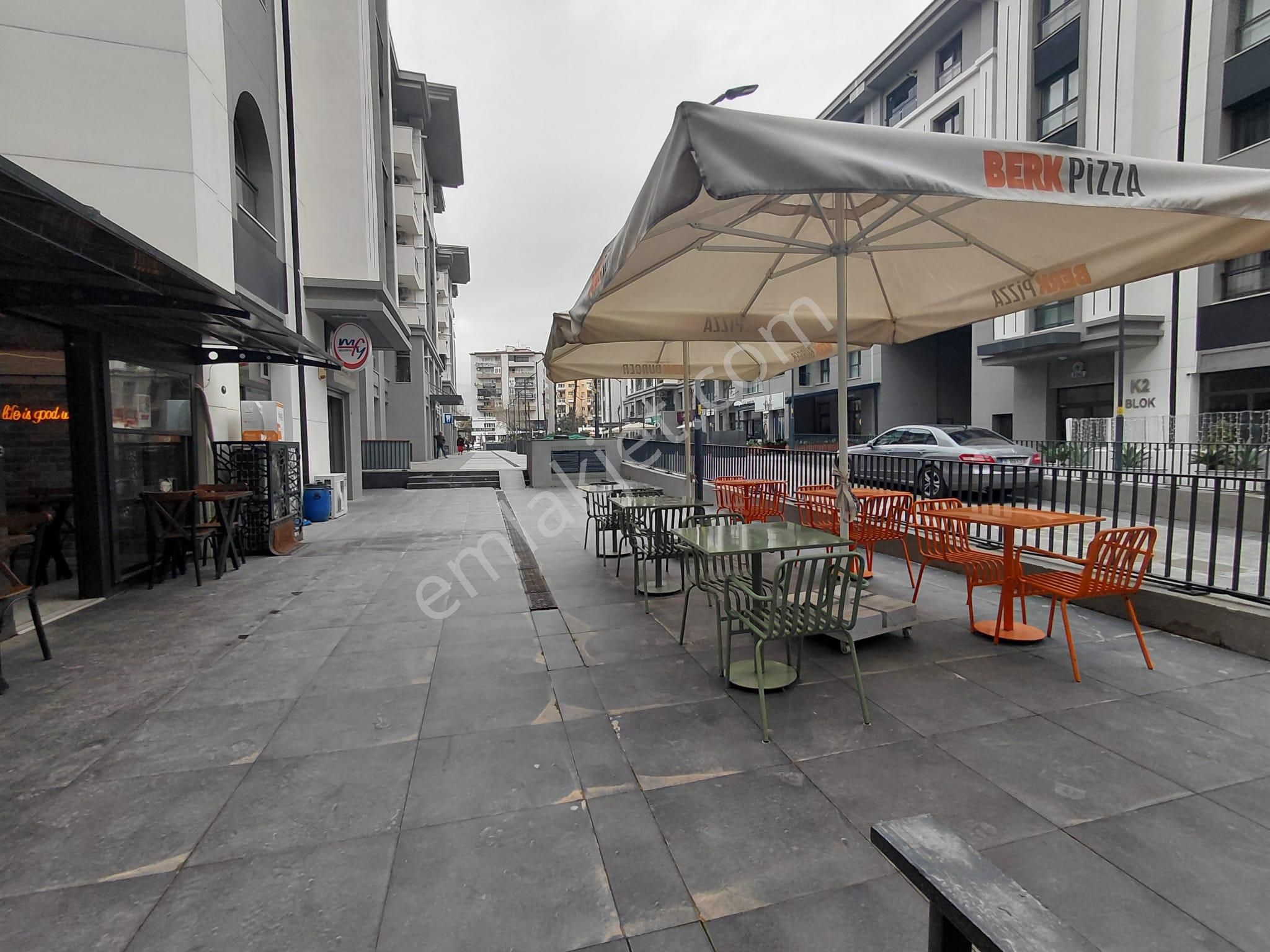 İşlek Noktada Altın Değerinde Devren Satılık Burger Ve Pizza Salonu - Görsel 4