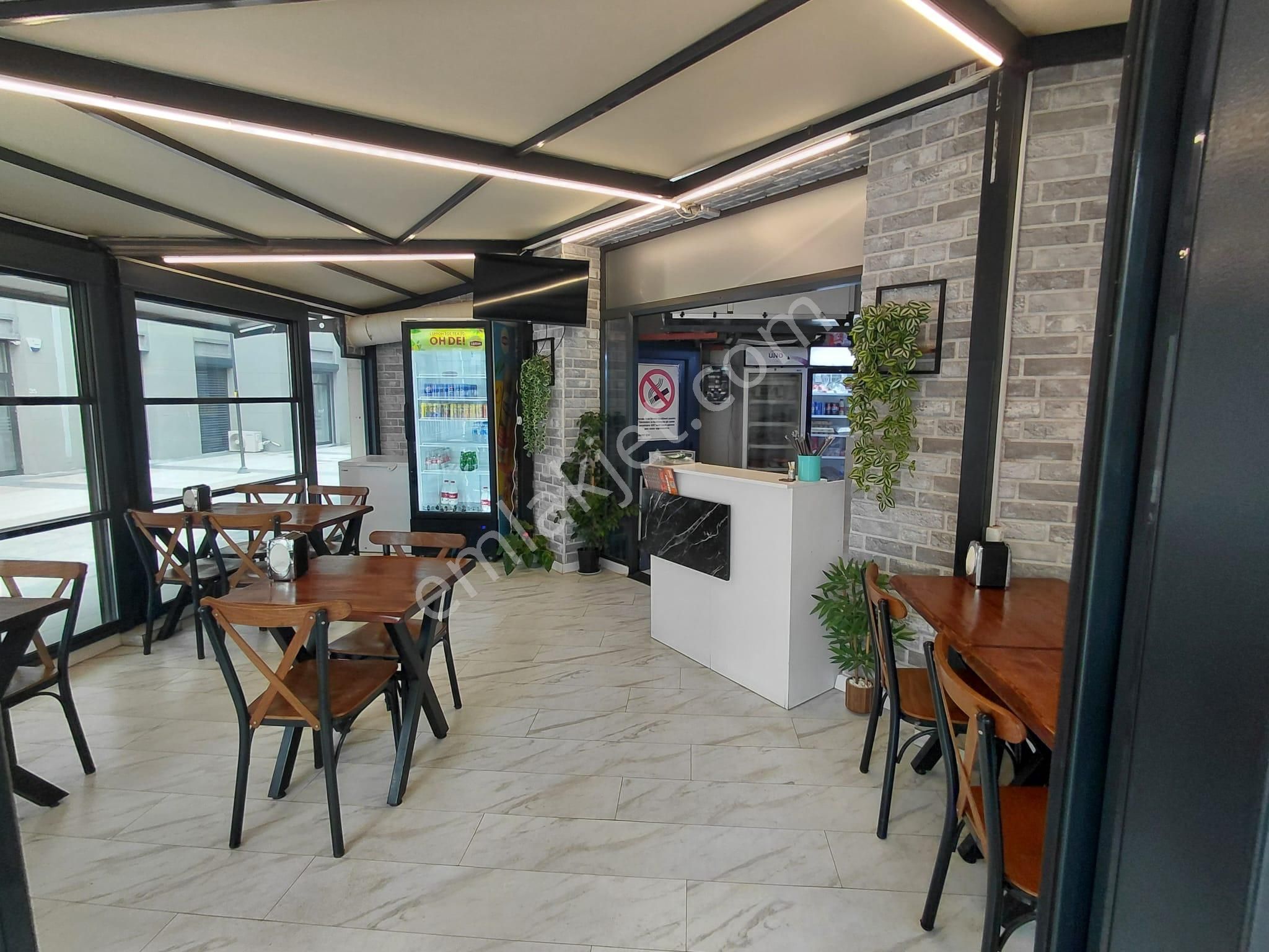 İşlek Noktada Altın Değerinde Devren Satılık Burger Ve Pizza Salonu - Görsel 24