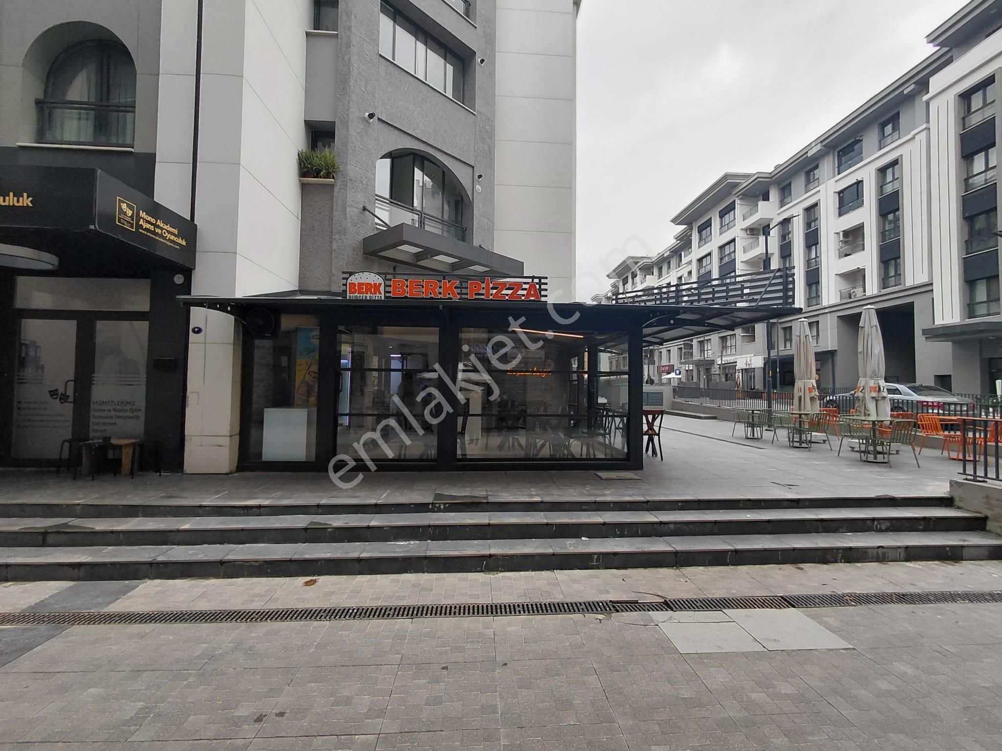 İşlek Noktada Altın Değerinde Devren Satılık Burger Ve Pizza Salonu - Görsel 31