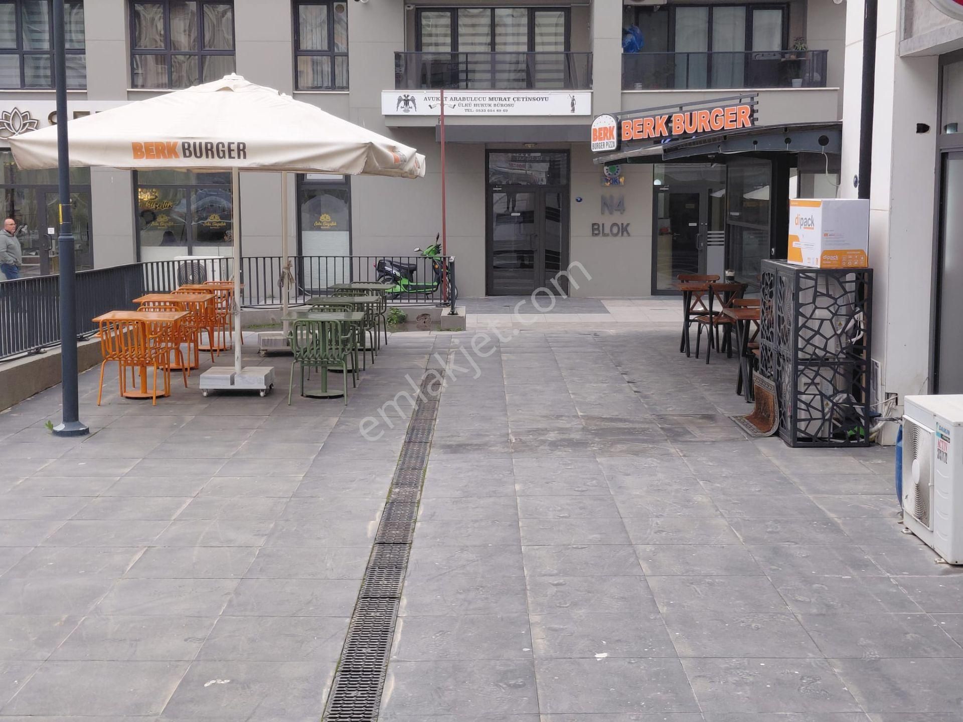 İşlek Noktada Altın Değerinde Devren Satılık Burger Ve Pizza Salonu - Görsel 5