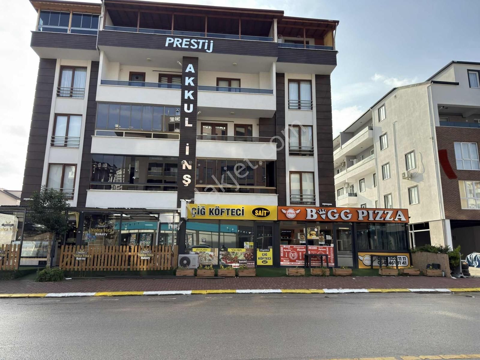 Tarcanlardan Şehir Hastane Karşısı Boğazovada Satılık Dükkan