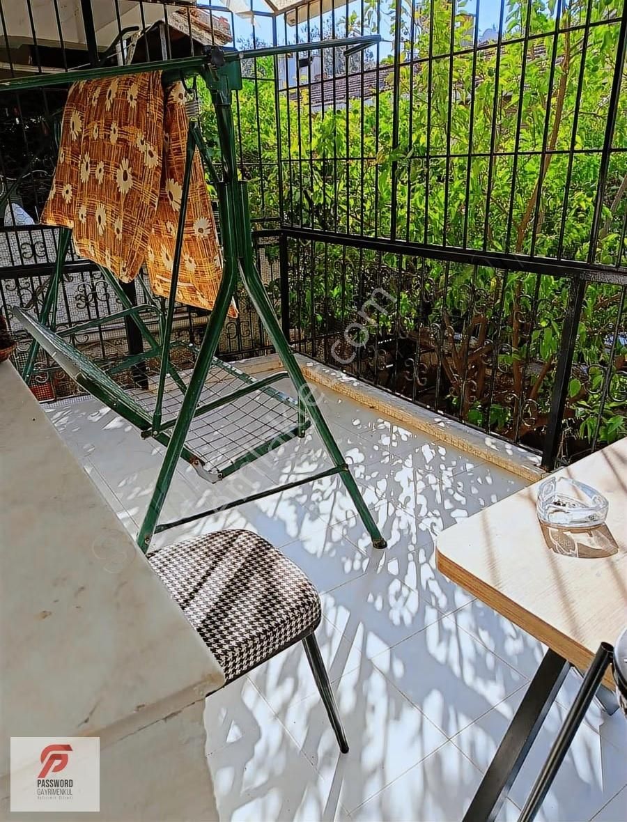 Bornova Evka 3'te Satılık 3+1 Villa - Görsel 14