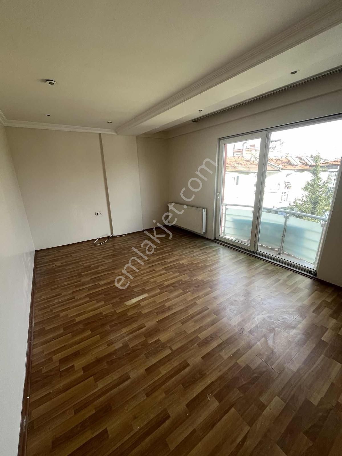 Kocabıyık Gayrimenkul'den Karaman Kiralık Dubleks Geniş 2+1