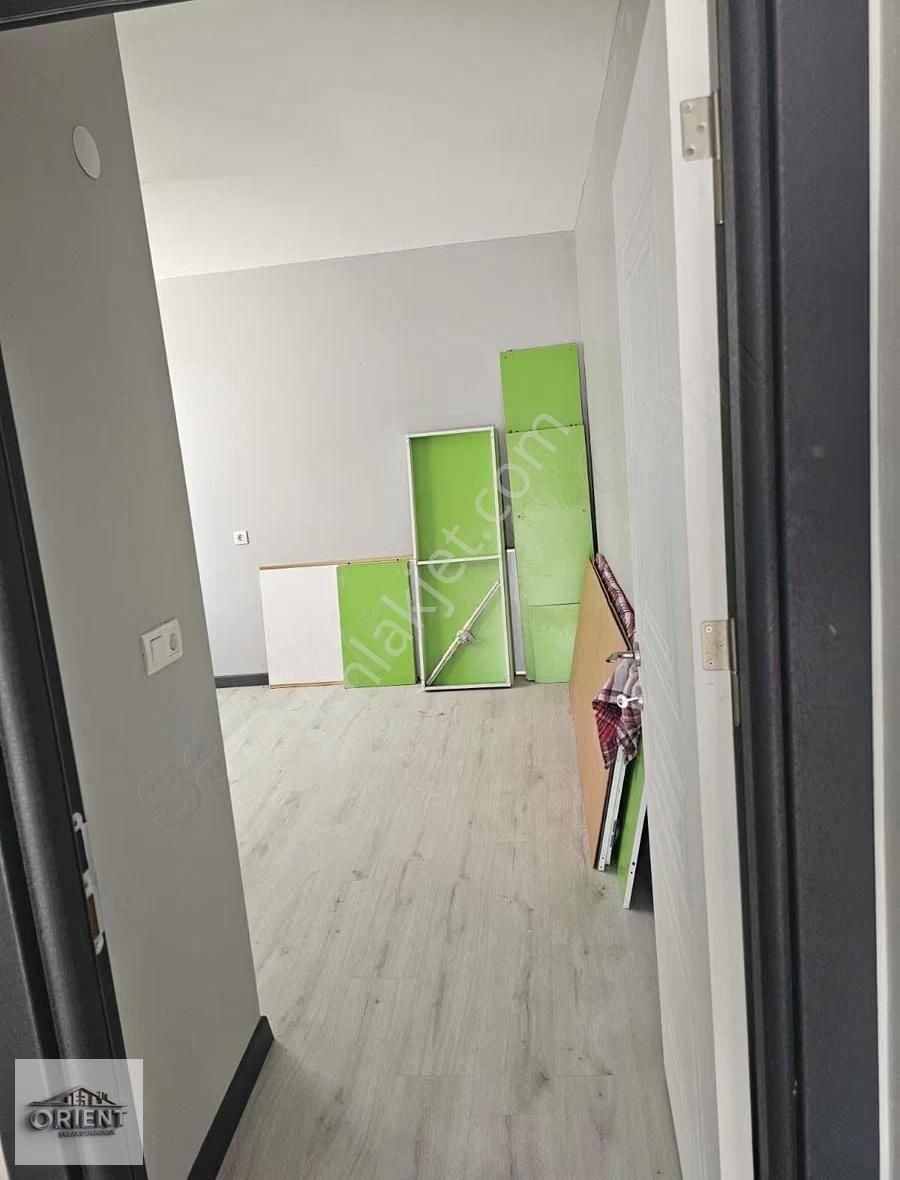 Deniz Manzaralı Site İçi Yeni Bina Mimarobada 2+1 Fırsat Daire - Görsel 12