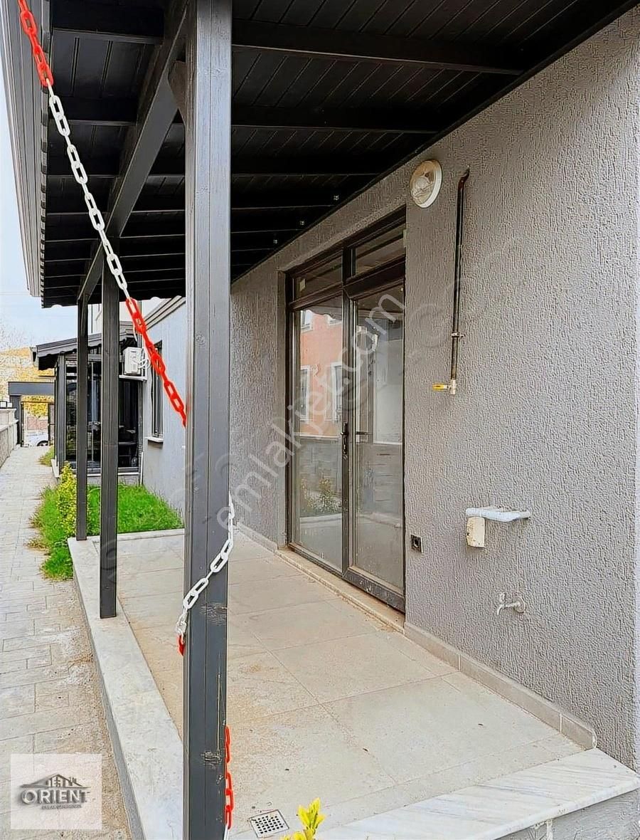 Denize Yürüme Mesafesinde Havuzlu Verandalı 2+1 Bahçe Katı - Görsel 10