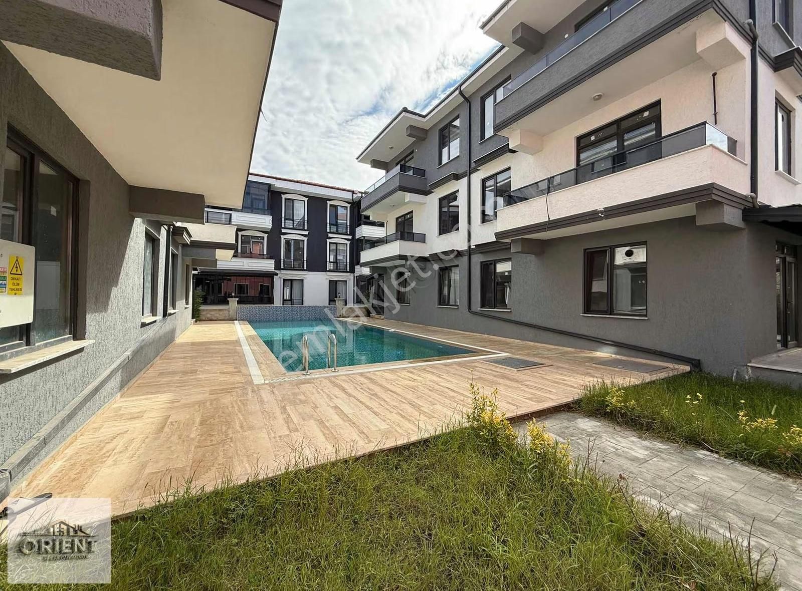 Denize Yürüme Mesafesinde Havuzlu Verandalı 2+1 Bahçe Katı - Görsel 6