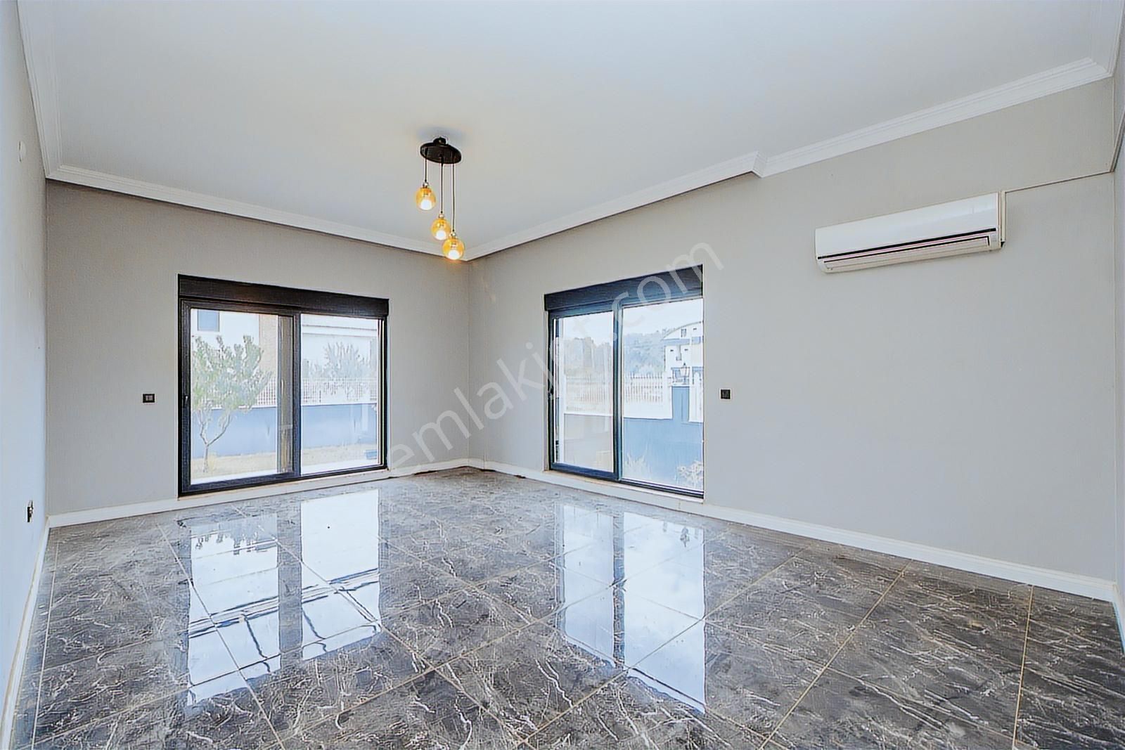 Gujan Ceyhan'dan Döşemealtı Yeşilbayır Satılık 4+1 Dubleks Villa - Görsel 4