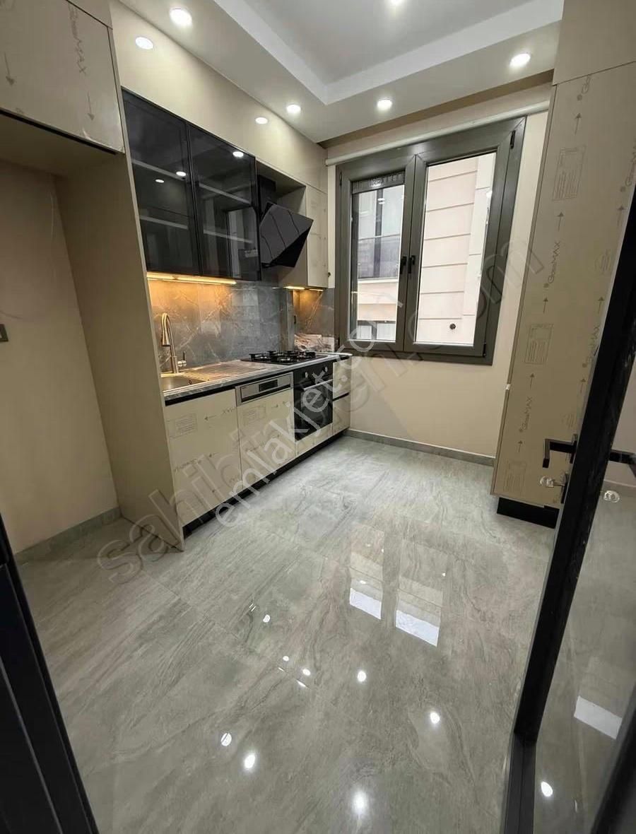 Orient Emlaktan Lüks Detaylara Sahip Kiralık Daire