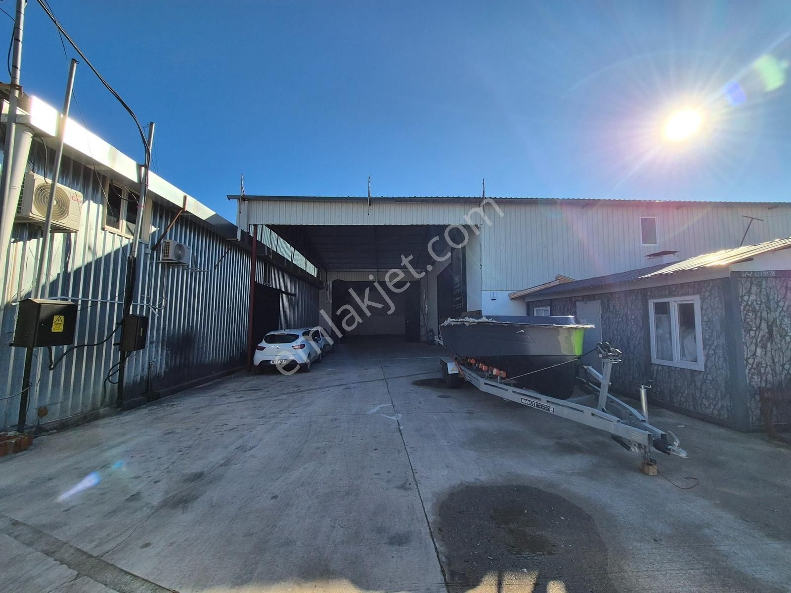 Antalya Muratpaşa Yenigöl Mahallesinde 600m² Kiralık Depo - Görsel 23