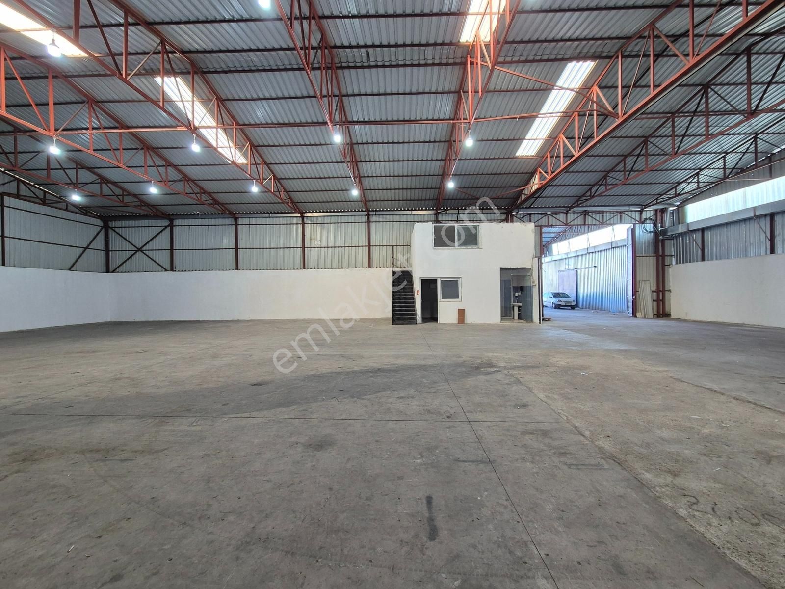 Antalya Muratpaşa Yenigöl Mahallesinde 600m² Kiralık Depo - Görsel 5