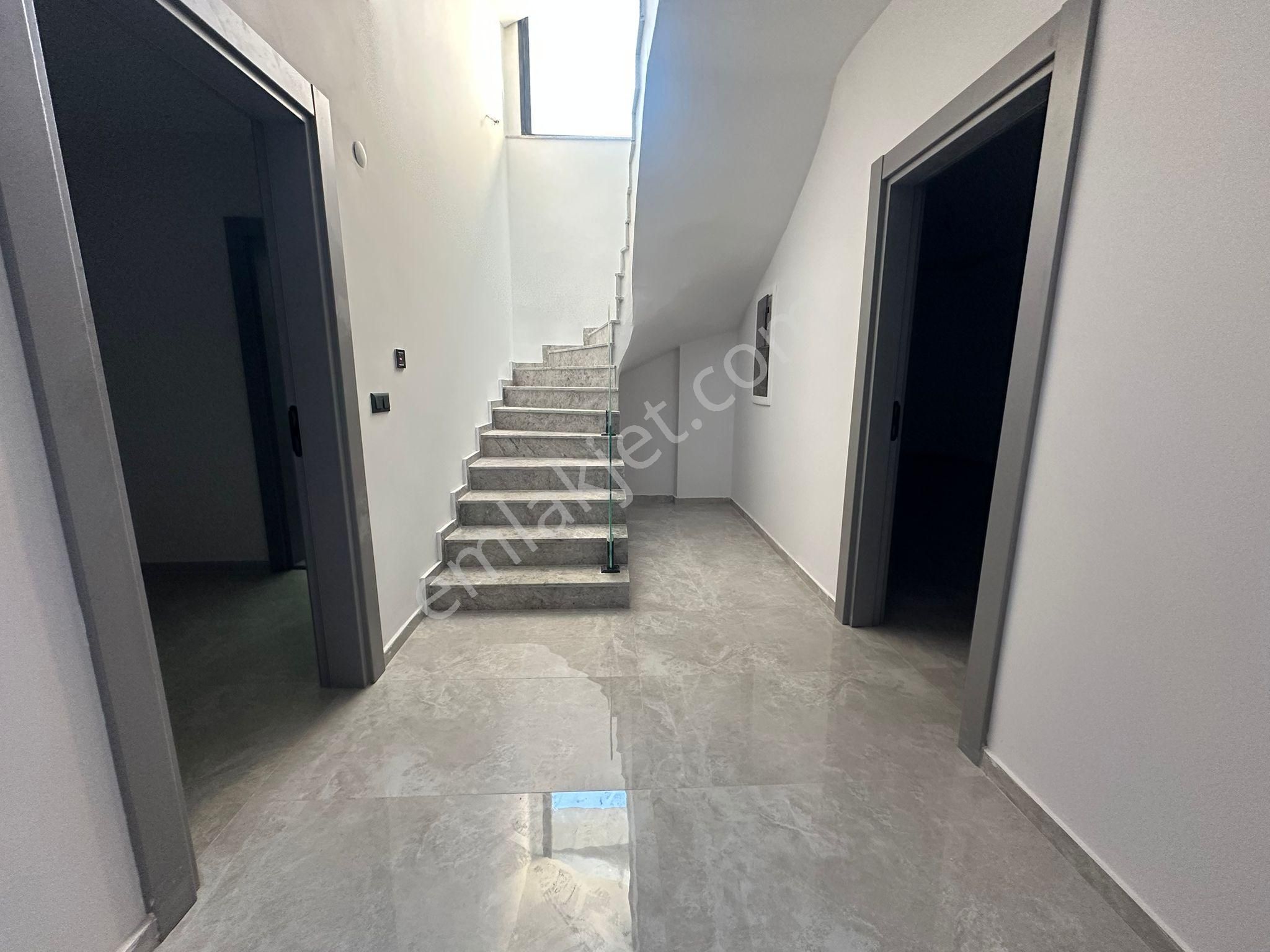 Ege Mahallesinde Ayrıcalıklı Yaşam 500m² Bahçeli Müstakil Villa - Görsel 34