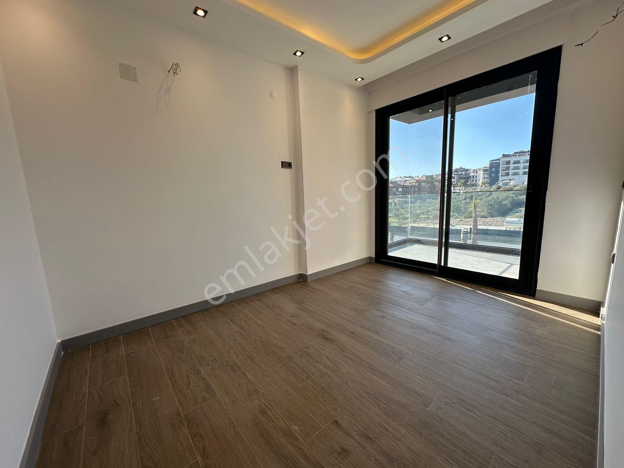 Ege Mahallesinde Ayrıcalıklı Yaşam 500m² Bahçeli Müstakil Villa - Görsel 28