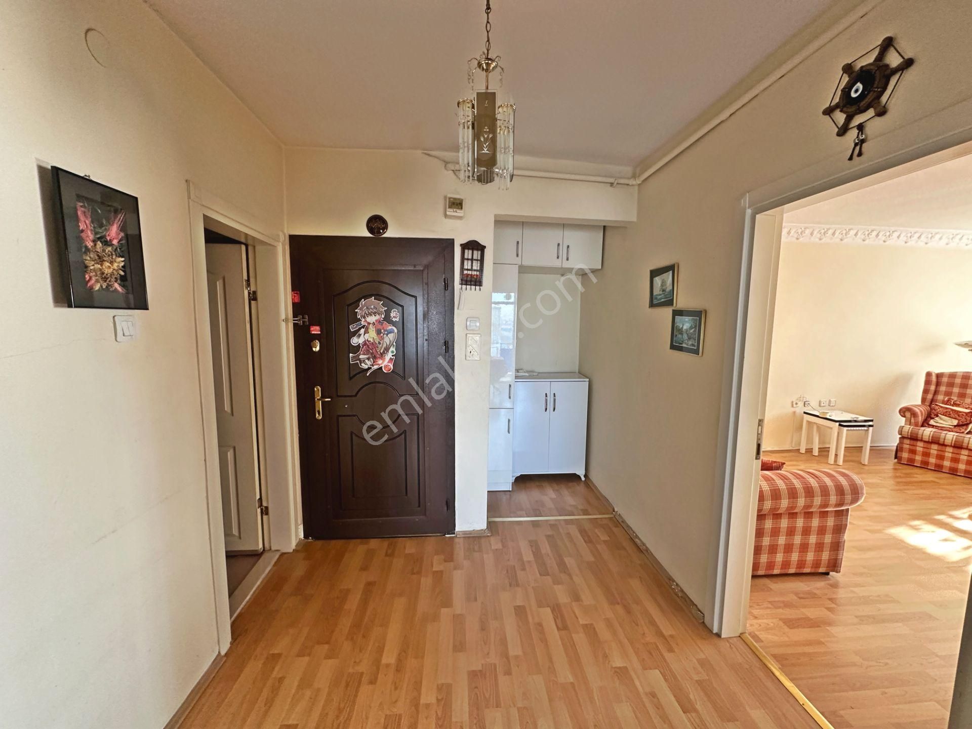 Şafaktepe Mahallesinde Manzaralı Önü Açık Yatırımlık 3+1 Satılık Daire - Görsel 11