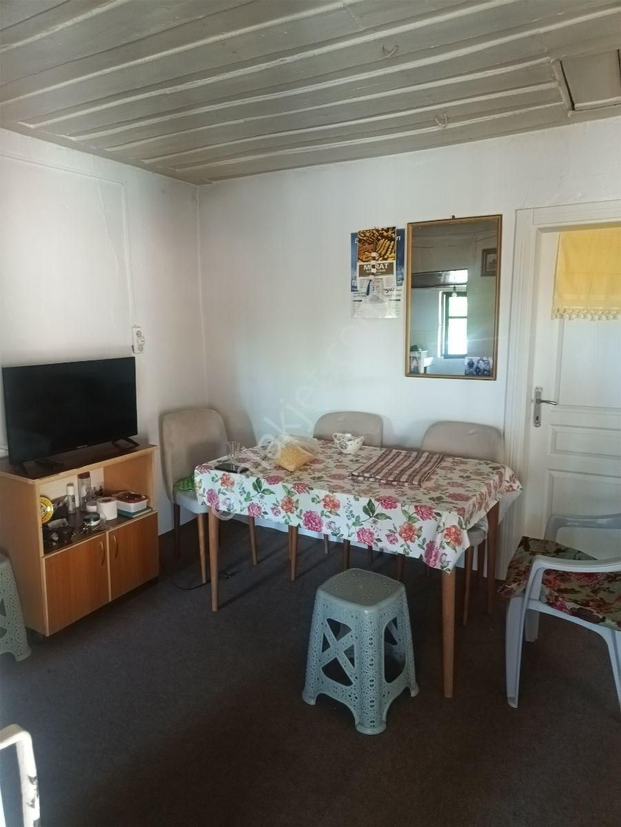 Edremit/çamcı Mah. 2+1 Odalı/avlu Ve Balkon Müstakil Ev Satılık - Görsel 4