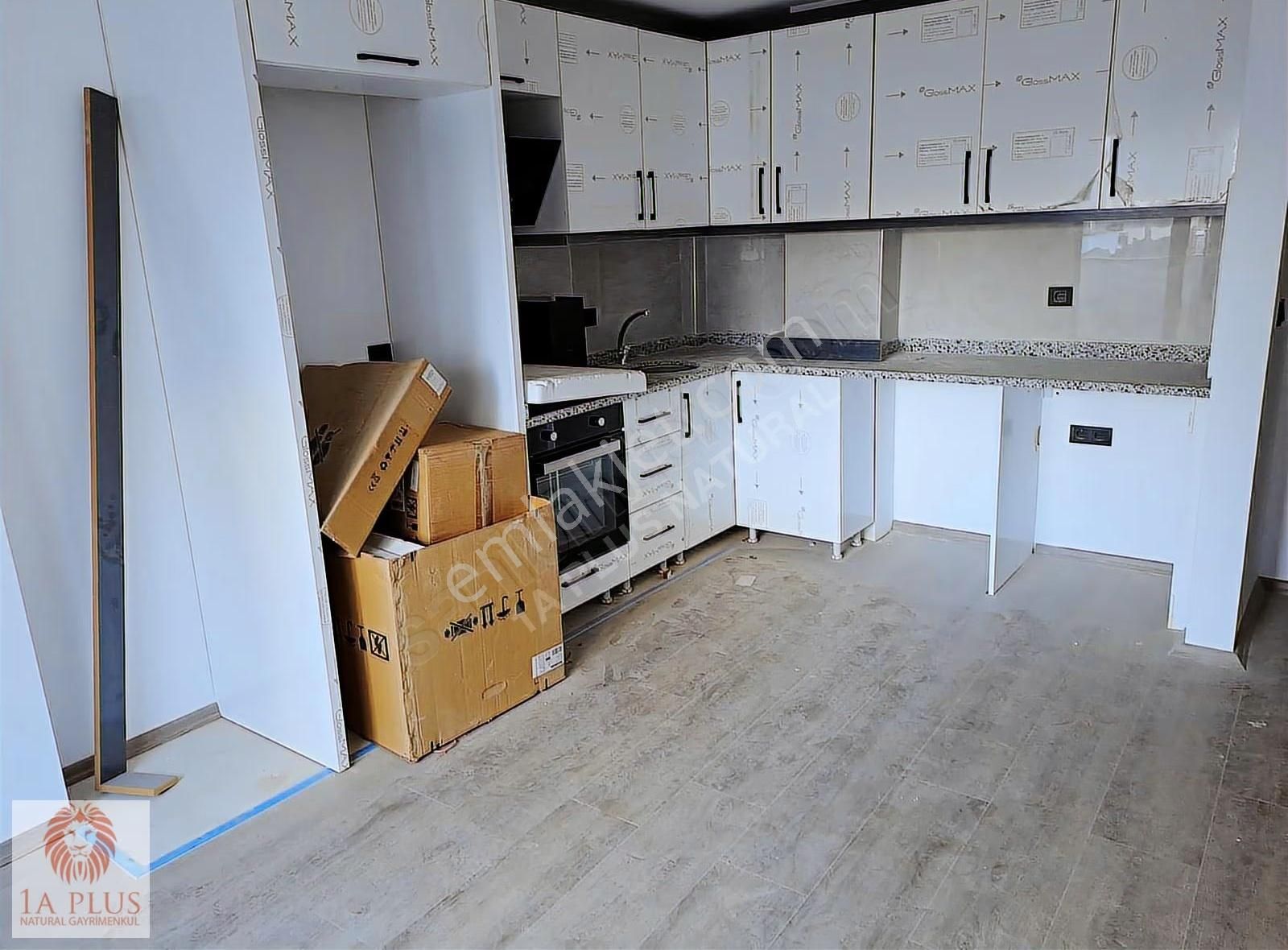 Tramvaya 50m Asansörlü 1+1 60m2 Satılık Geniş Daire - Görsel 7