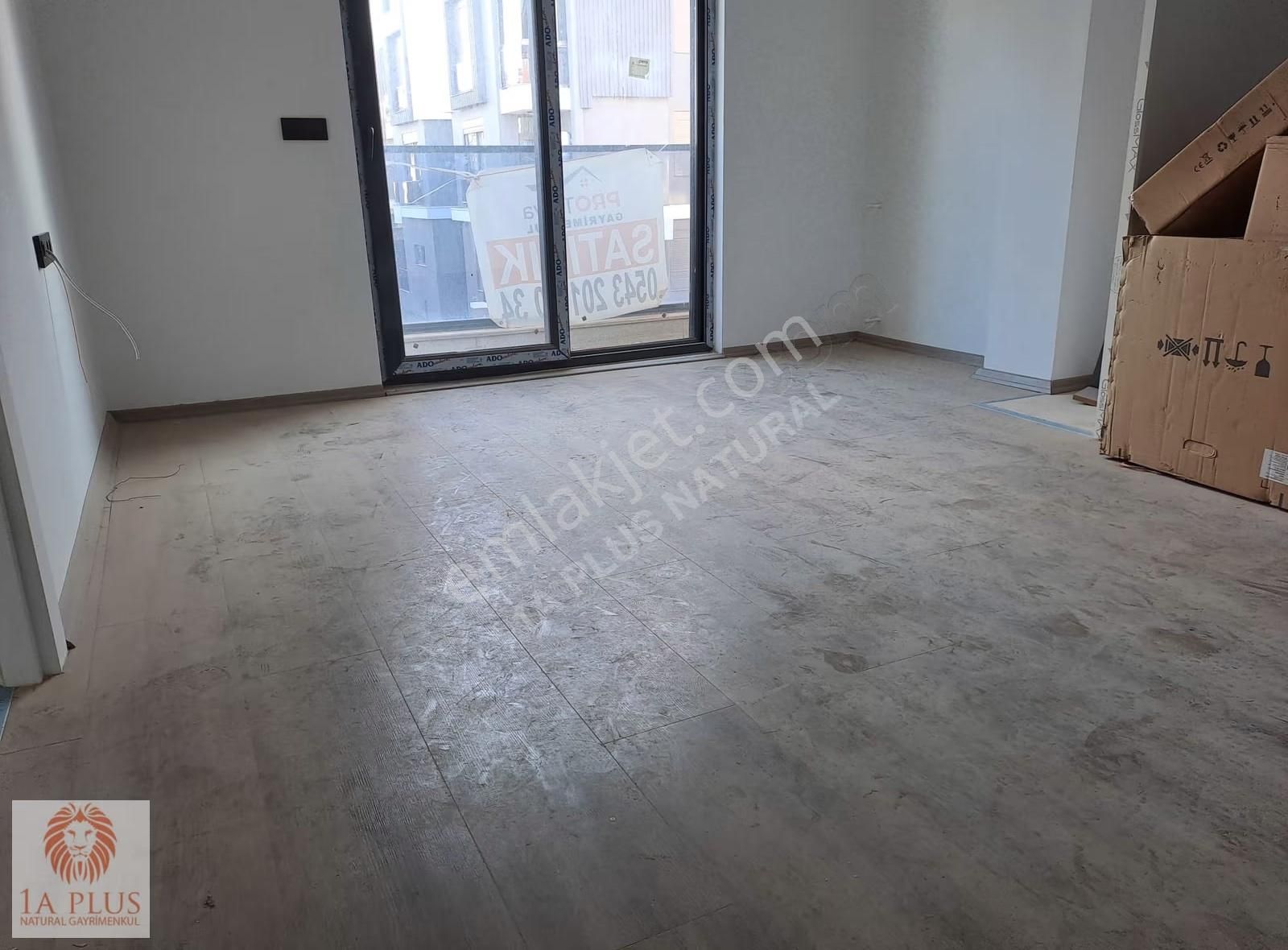 Tramvaya 50m Asansörlü 1+1 60m2 Satılık Geniş Daire - Görsel 14