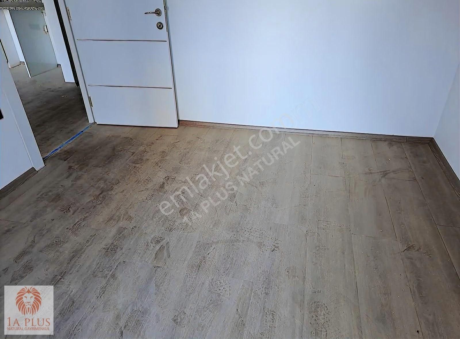 Tramvaya 50m Asansörlü 1+1 60m2 Satılık Geniş Daire - Görsel 10