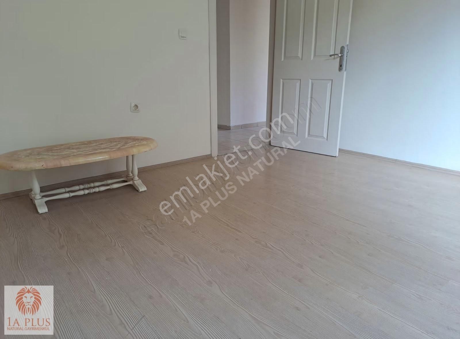Tramvaya Yakın Limitsiz Kredi İmkanı 120m2 Satılık Geniş Daire - Görsel 9