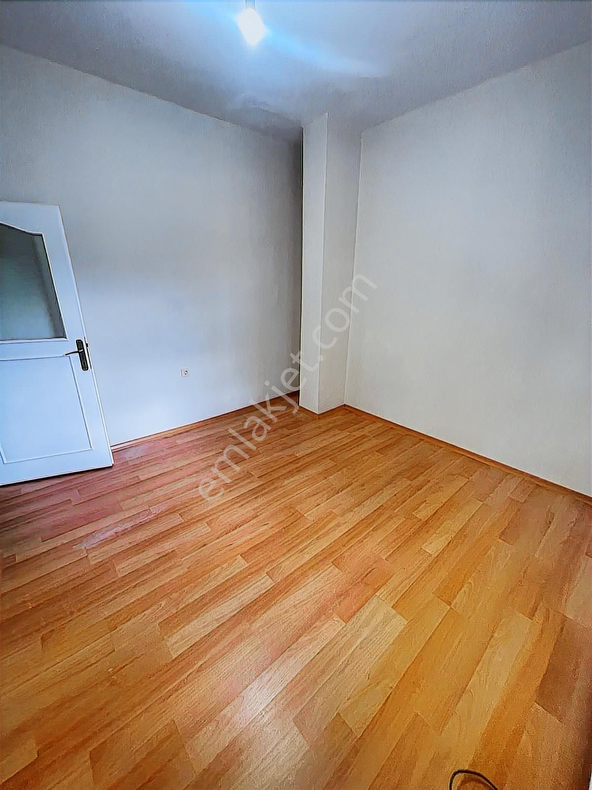 Koru Emlak'tan 1+1 Ferah Giriş Kat Daire - Görsel 8