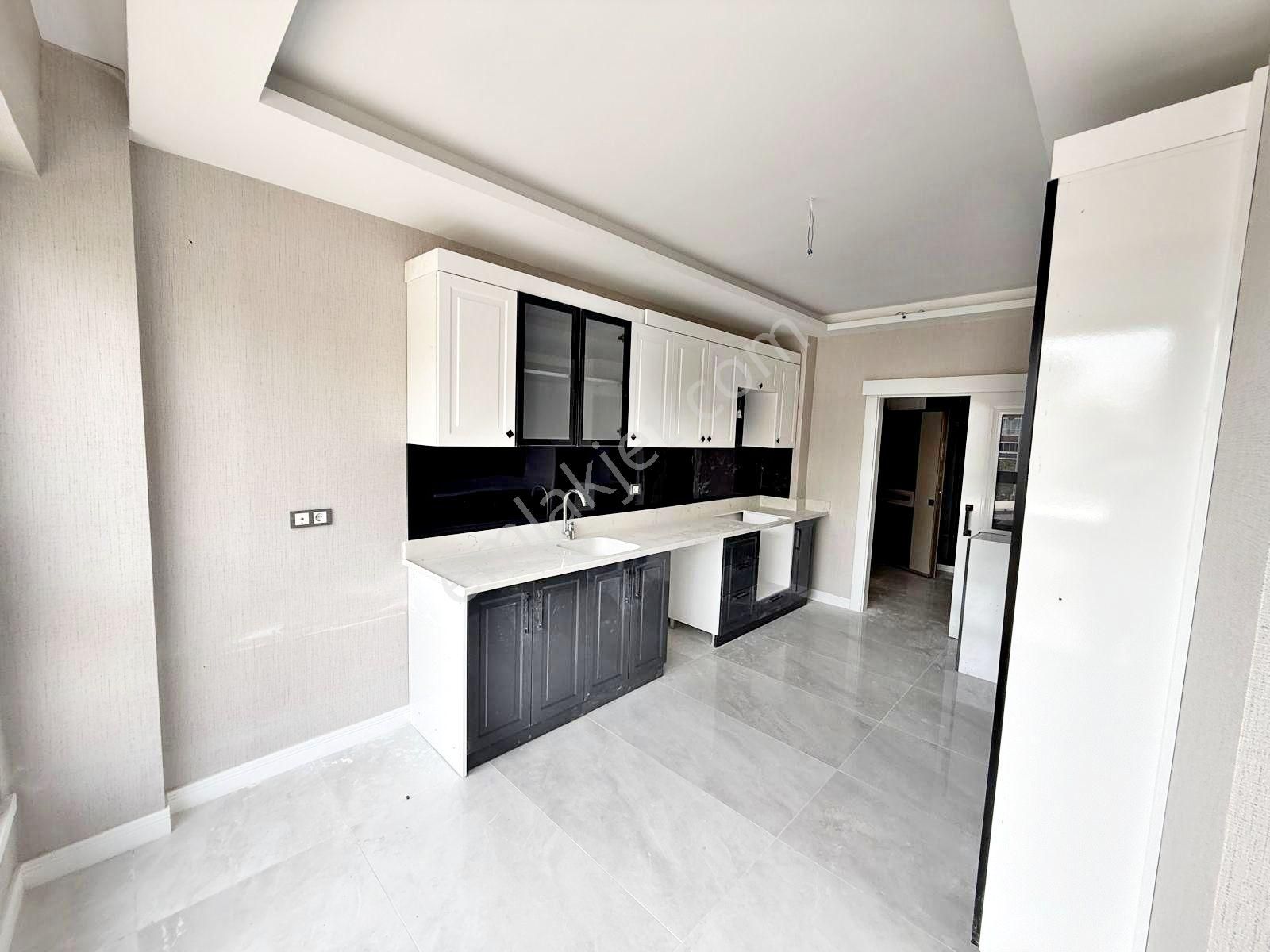 Ayvalı Sancaktepede Arakat E.banyo Acil Satılık Sıfır 3+1 Daire_ - Görsel 2