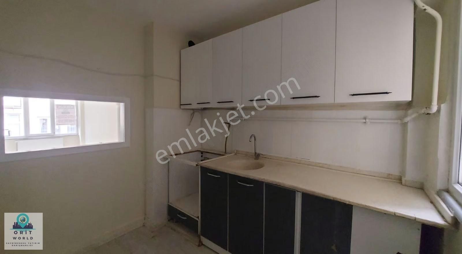 Altıparmakta Merkezi Konumda | Yeni Boyalı | 2+1 |kiralık Daire - Görsel 4
