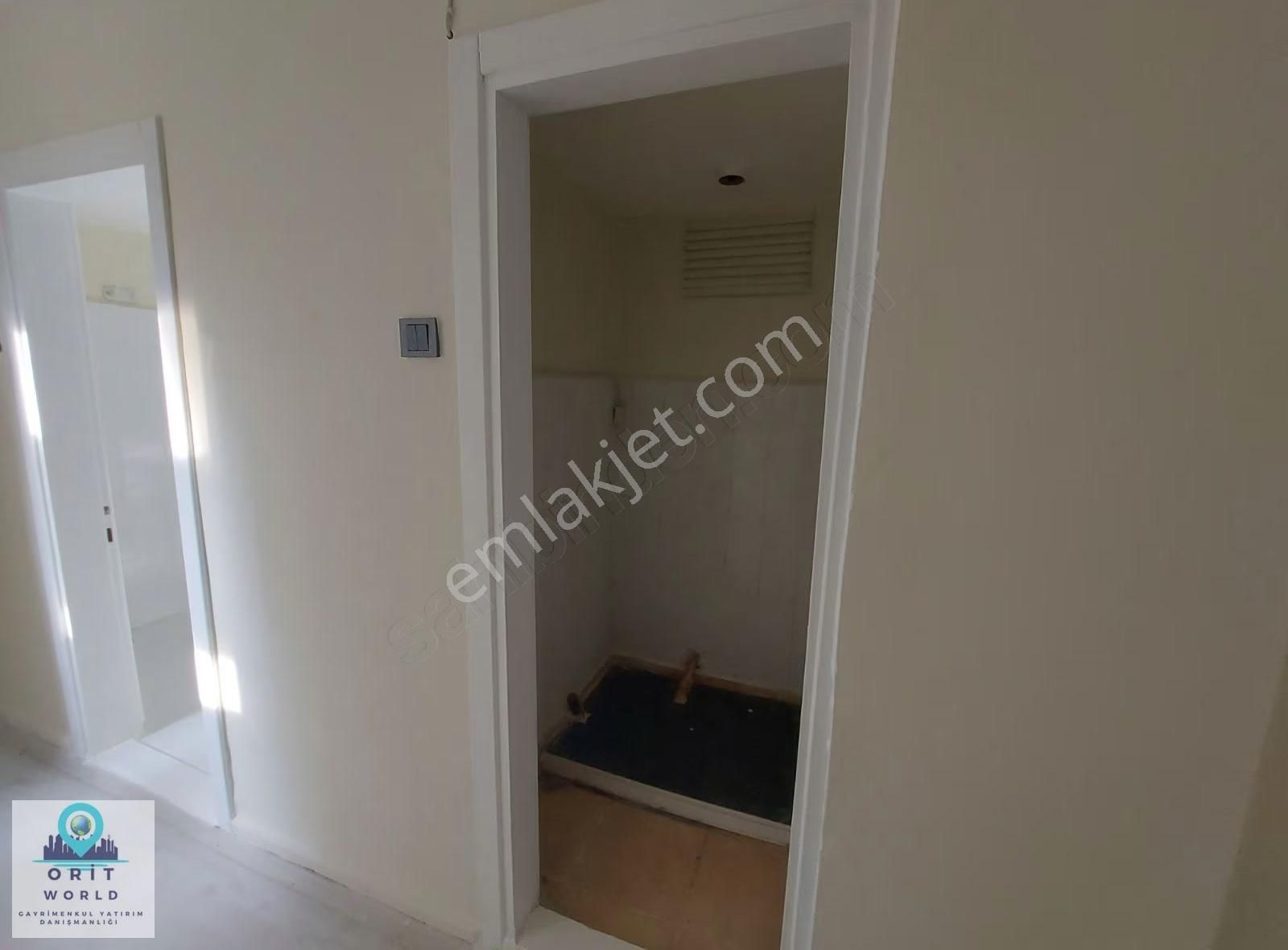 Altıparmakta Merkezi Konumda | Yeni Boyalı | 2+1 |kiralık Daire - Görsel 27