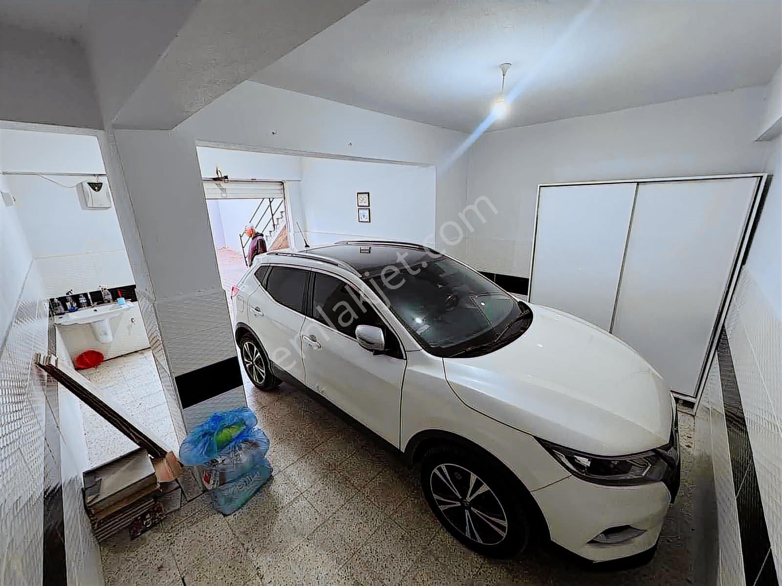 Bülbülzade Mahallesinde Garajlı Satılık Geniş Oturumlu 4+1 Daire - Görsel 32