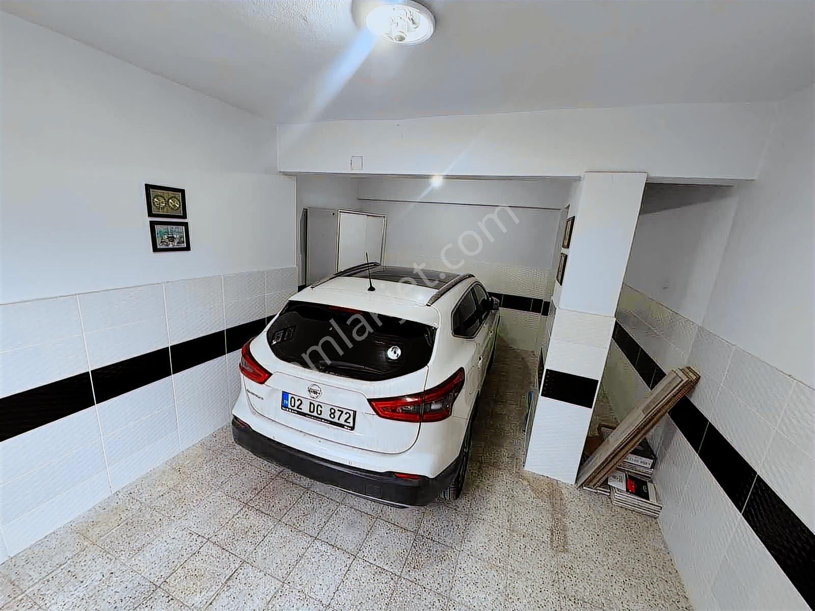 Bülbülzade Mahallesinde Garajlı Satılık Geniş Oturumlu 4+1 Daire - Görsel 19