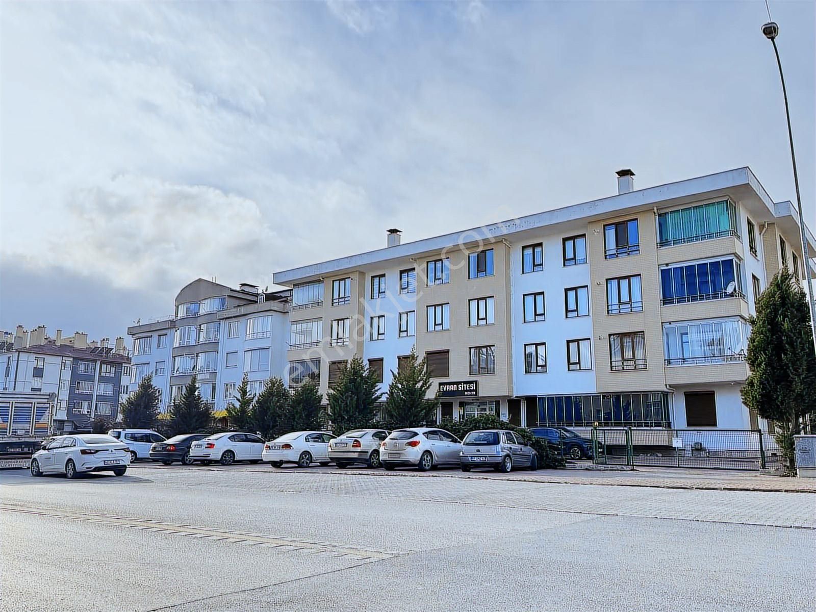 Akşemsettin Mah. Leylekli Park Yakını Geniş Ve Kullanışlı 3+1 - Görsel 12