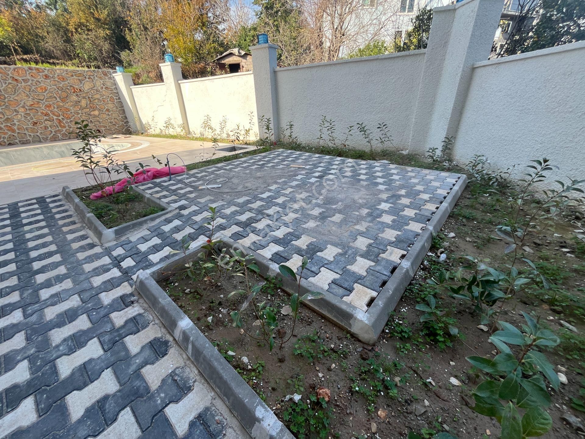 Alanya Oba Mahallesi İskanlı Havuzlu 1+1 Satılık Daire - Görsel 4