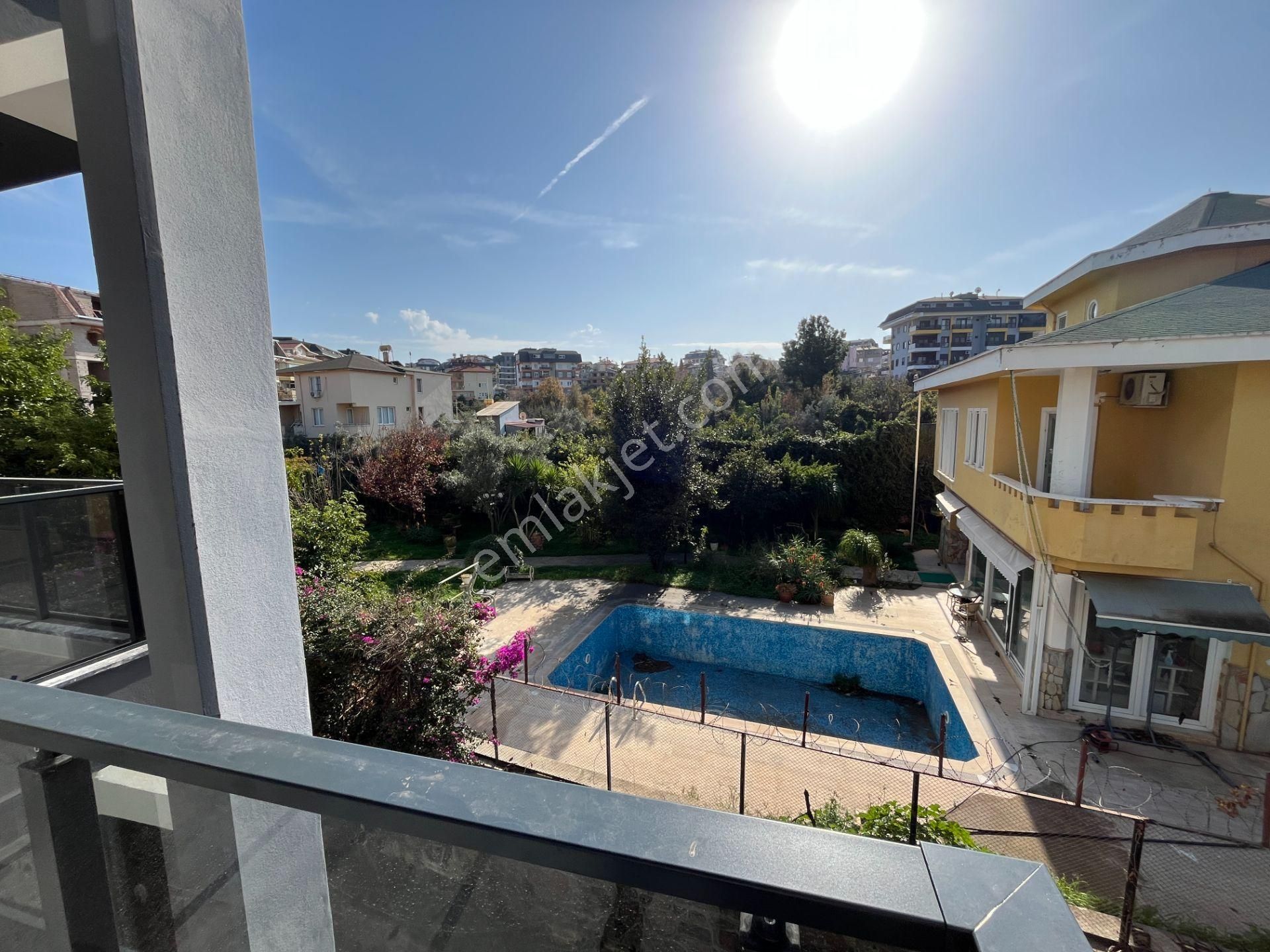 Alanya Oba Mahallesi İskanlı Havuzlu 1+1 Satılık Daire - Görsel 11