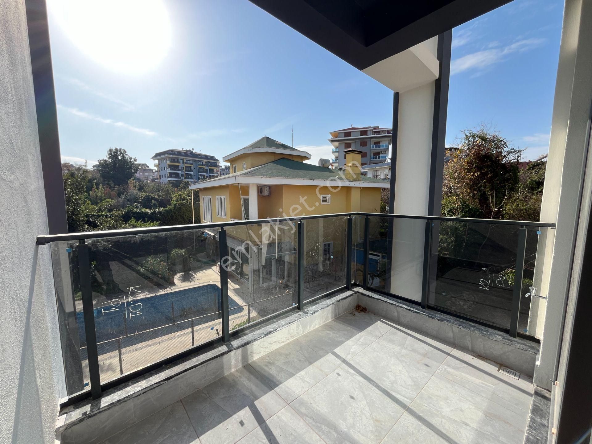 Alanya Oba Mahallesi İskanlı Havuzlu 1+1 Satılık Daire - Görsel 12