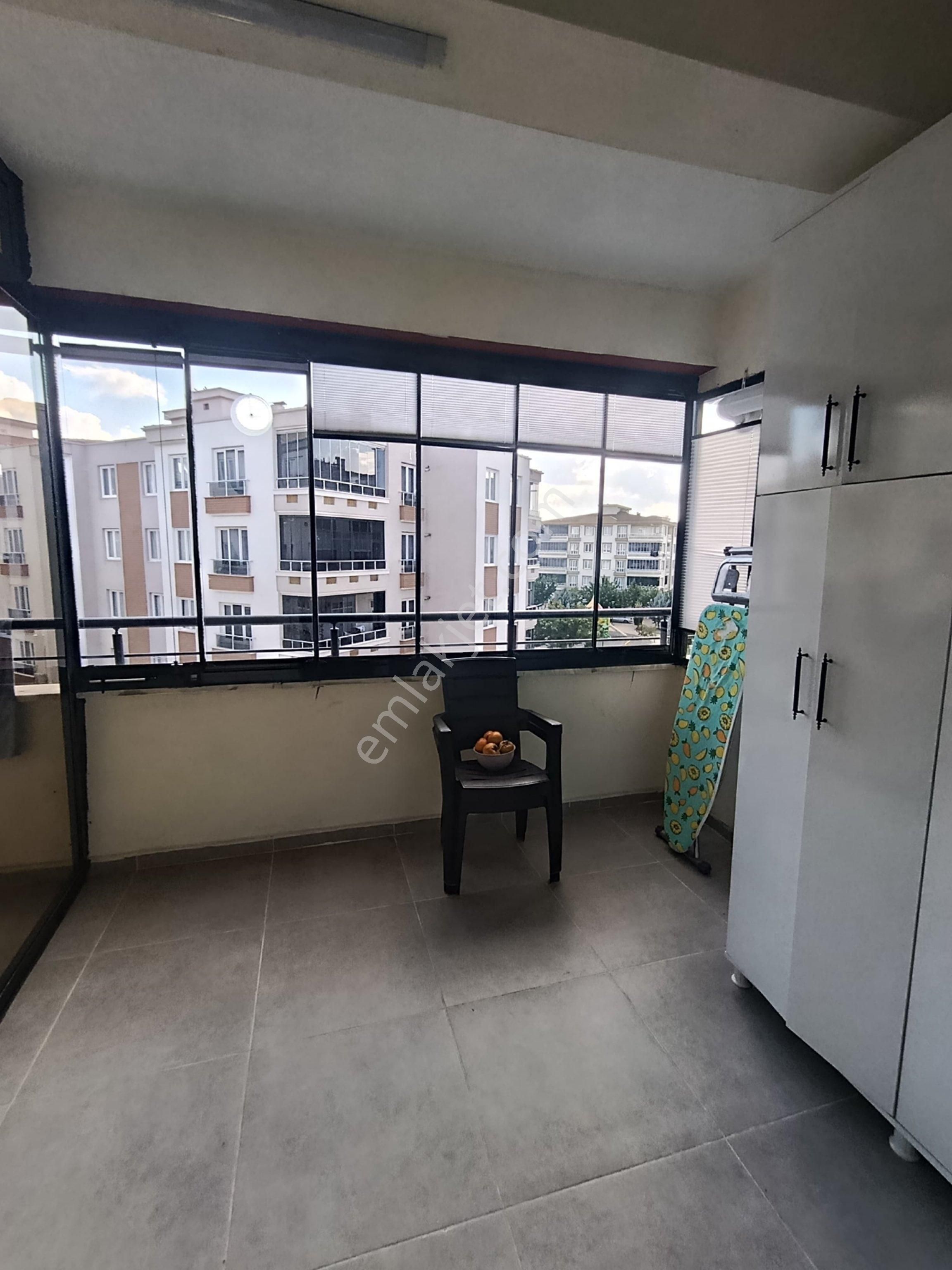 Bülbülzadede Düzlükte 2,5+1 Arakat Emsalsiz Daire - Görsel 3