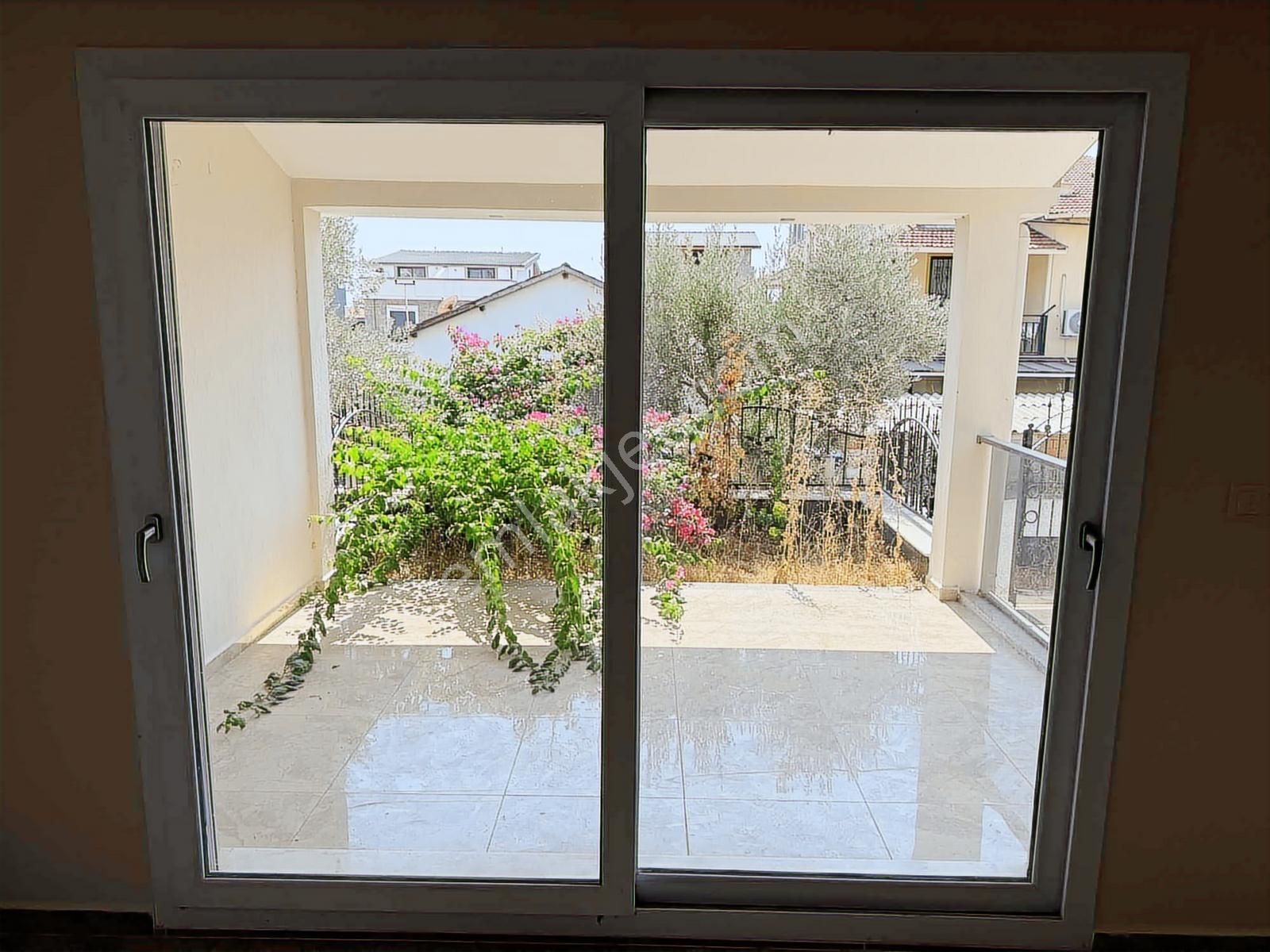 Deniz Manzaralı 3+1 Villa - Realex - Görsel 13