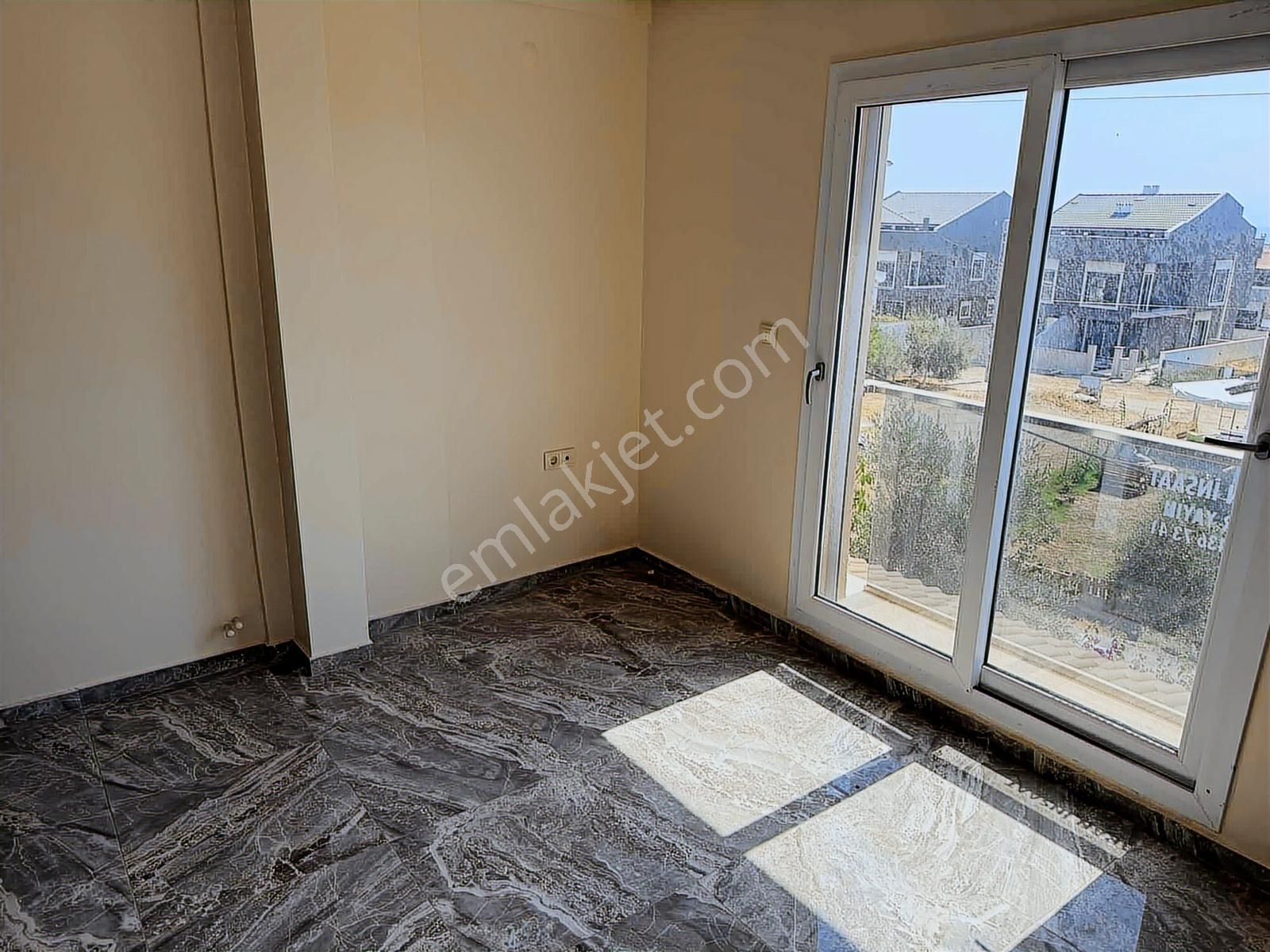 Deniz Manzaralı 3+1 Villa - Realex - Görsel 27