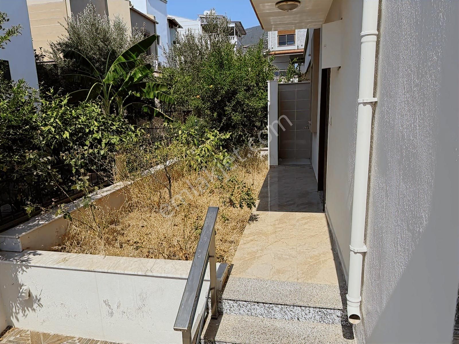 Deniz Manzaralı 3+1 Villa - Realex - Görsel 29