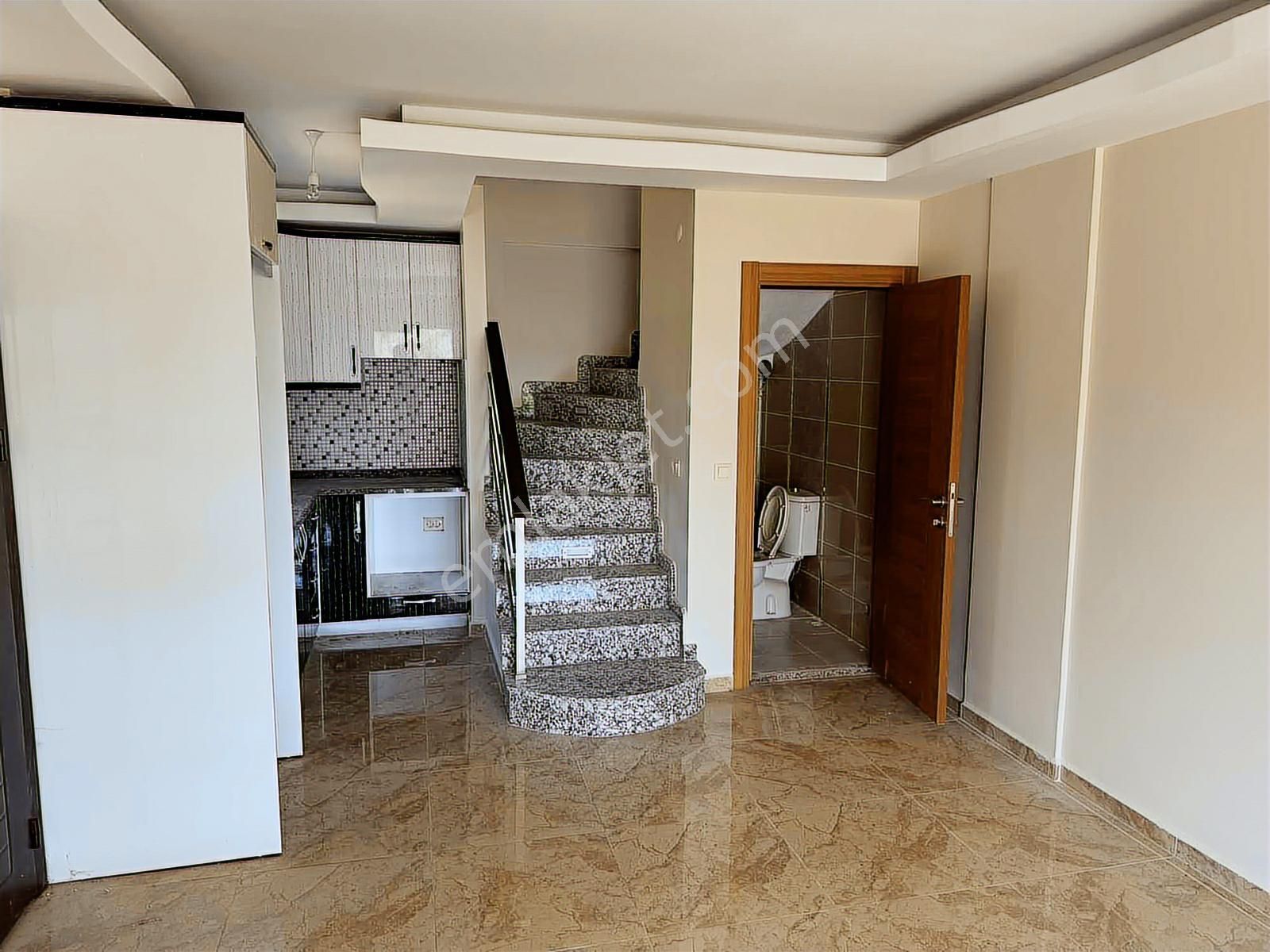 Deniz Manzaralı 3+1 Villa - Realex - Görsel 2