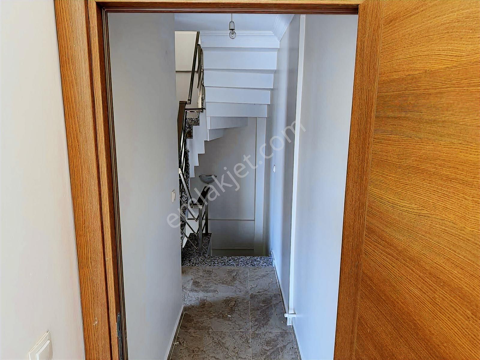 Deniz Manzaralı 3+1 Villa - Realex - Görsel 16