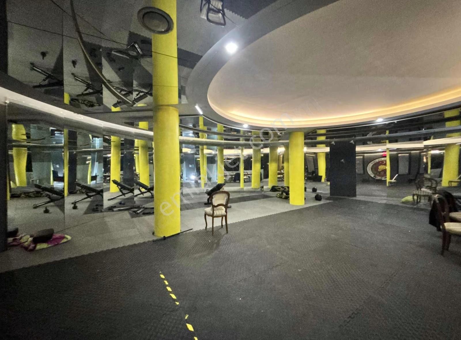 Zekeriyaköy Garanti Koza Çarşısı 400 M2 Kiralık Dükkan - Görsel 13