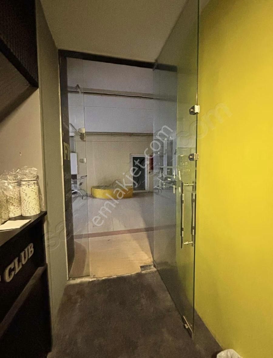 Zekeriyaköy Garanti Koza Çarşısı 400 M2 Kiralık Dükkan - Görsel 14