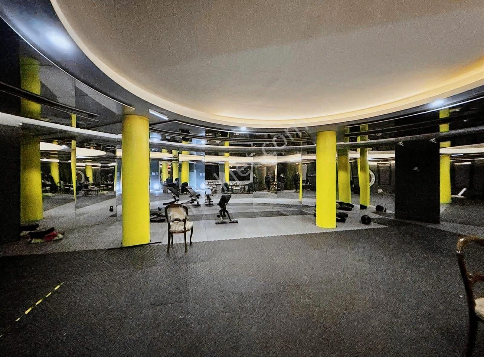 Zekeriyaköy Garanti Koza Çarşısı 400 M2 Kiralık Dükkan - Görsel 15