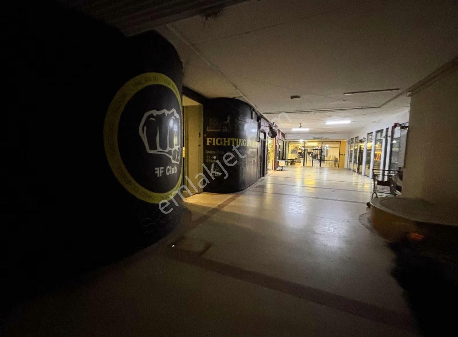 Zekeriyaköy Garanti Koza Çarşısı 400 M2 Kiralık Dükkan - Görsel 23